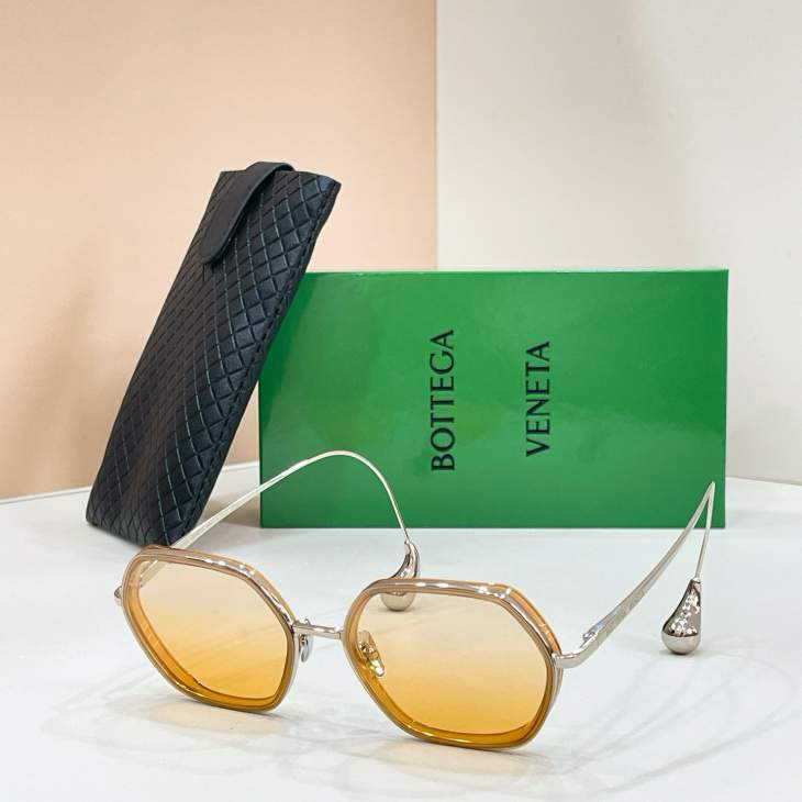 Picture of Bottega Veneta Sunglasses _SKUfw80235973fw